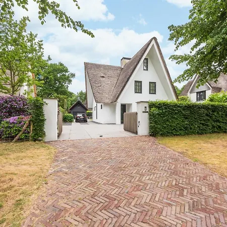 Villa Jackie Bergen